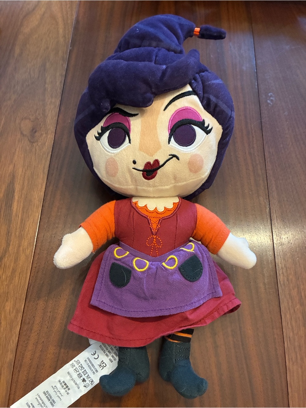 Disney Store Hocus Pocus Mary Sanderson Small Plush Toy 12.5"